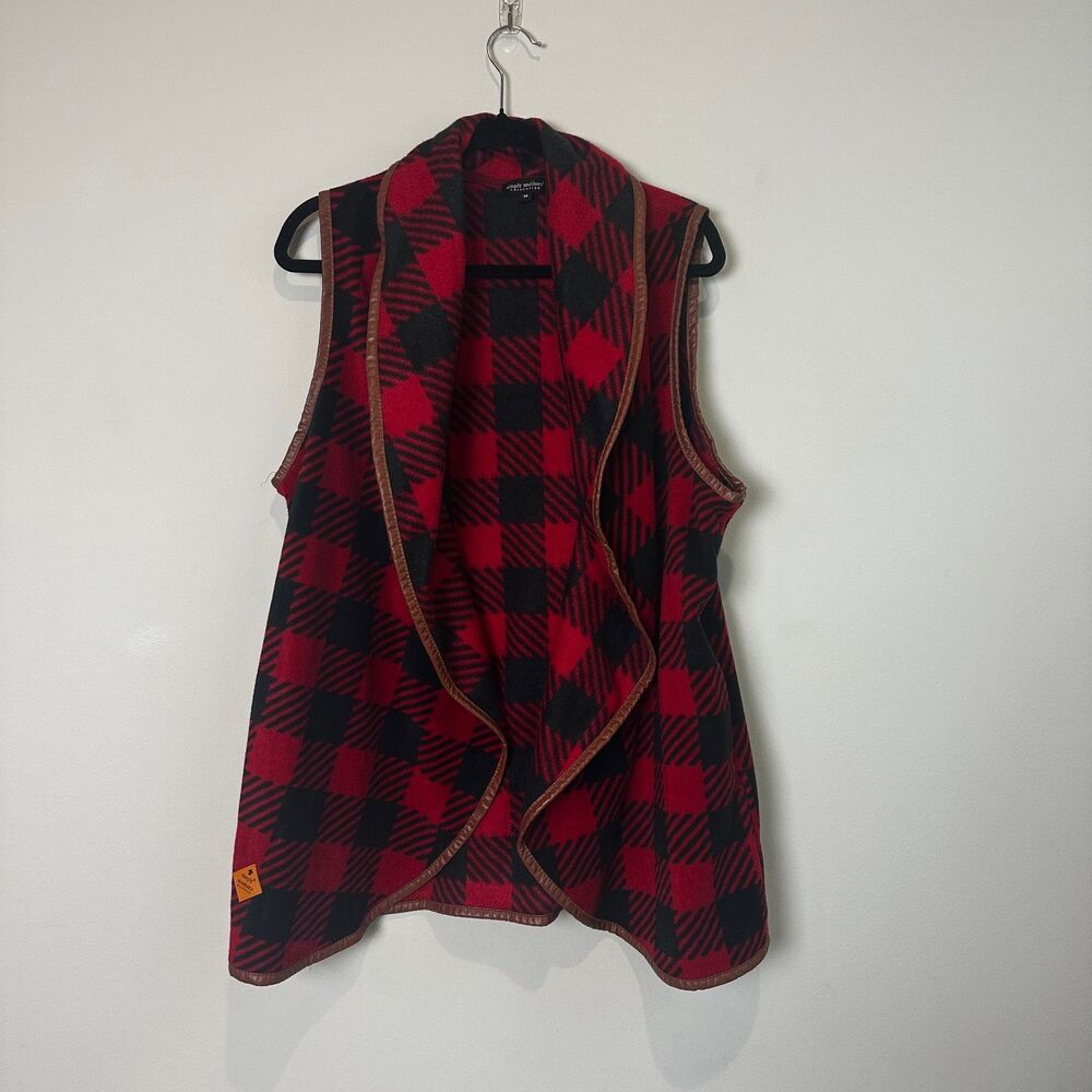 Simply Southern Buffalo Plaid Fleece Vest Medium Cabin Core Cozy Lodge Layering